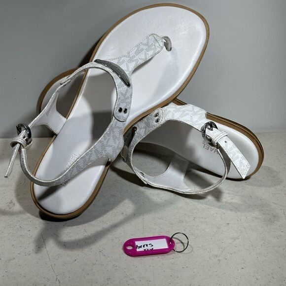 MICHAEL  Kors Women's Canvas Plate T-Strap Thong Sandals vainilla sz 8M - Picture 1 of 7
